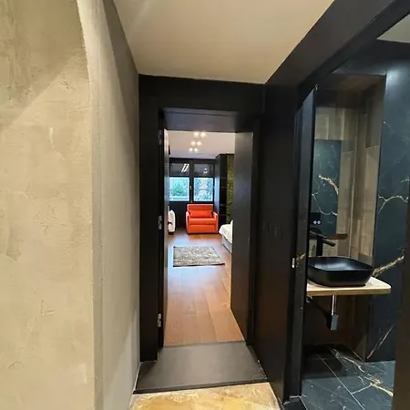 Luxury Boutique / Komuna Parisit / Near To * Tirana