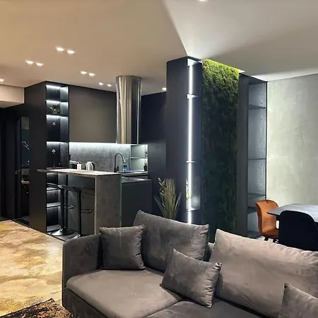 Luxury Boutique / Komuna Parisit / Near To * Tirana